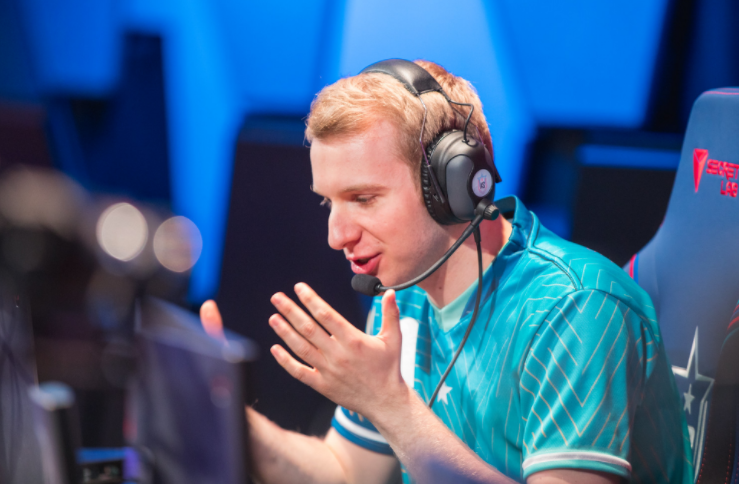 FPX绝杀GEN，Jankos操刀奇招英雄翻盘强强对话八强赛，点燃全场激情