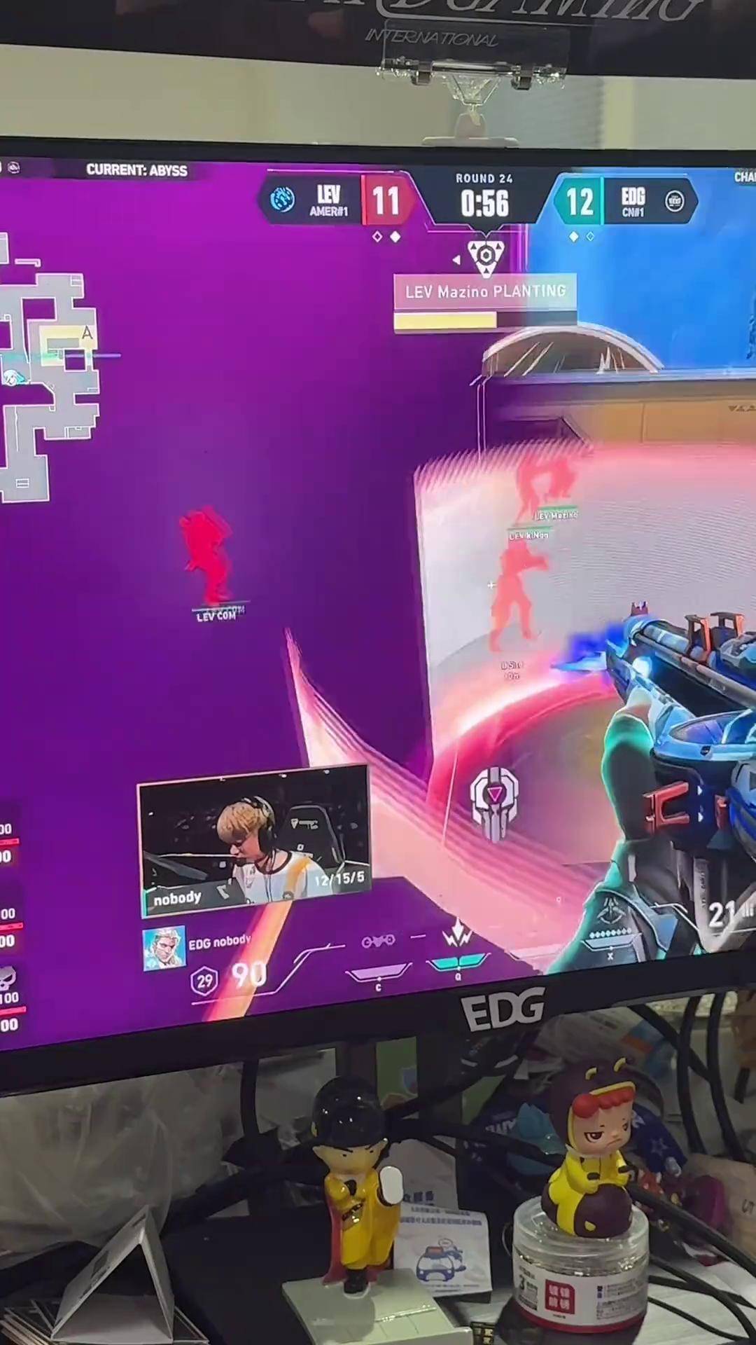 开云体育app-包含FPX鏖战T1，CoreJJ团战一打五峡谷大战全球总决赛，锁定晋级资格的词条